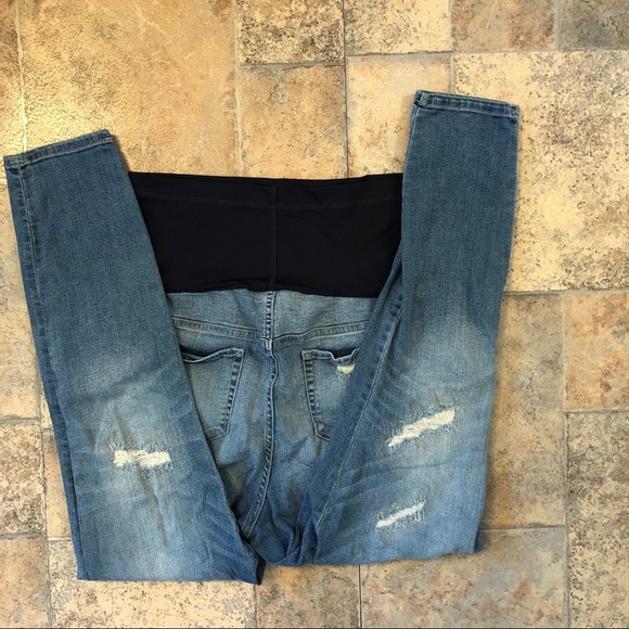 Distressed maternity jeggings - Picture 3 of 7